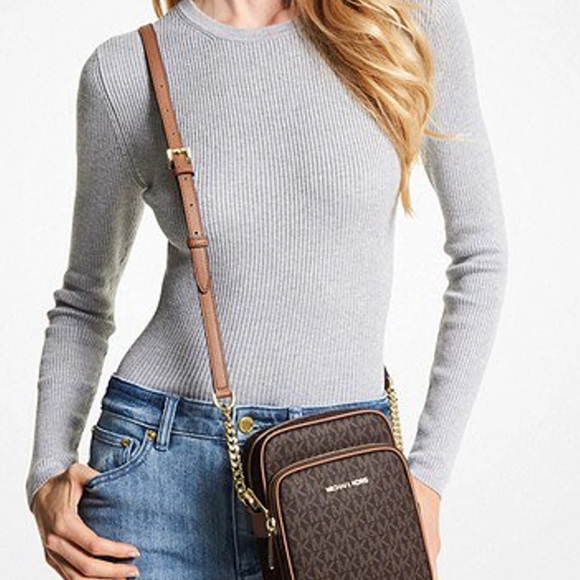 Michael Kors Jet Set Travel Flight Crossbody - Picture 3 of 3